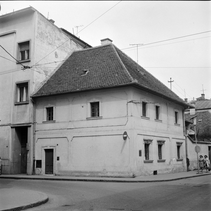 minerva_deak_f_c21_Cluj_spatiul_public_arhitectura-023