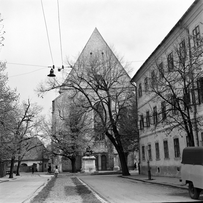 minerva_deak_f_c21_Cluj_spatiul_public_arhitectura-043