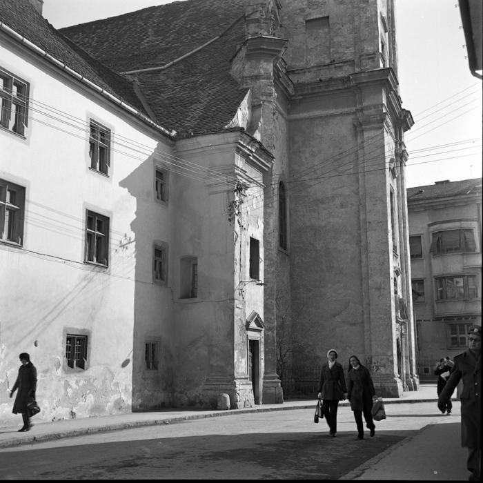 minerva_deak_f_c21_Cluj_spatiul_public_arhitectura-046