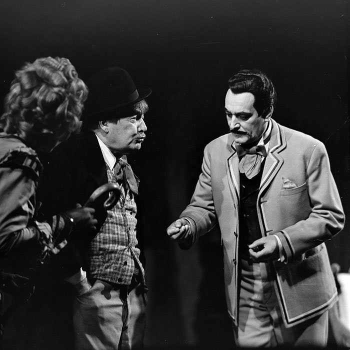 neidentificat|nem azonosított|not identified