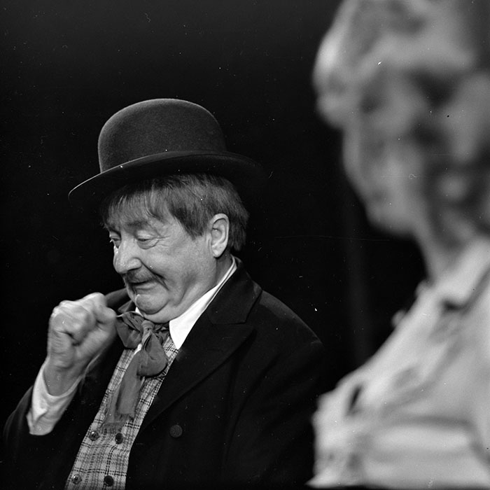 neidentificat|nem azonosított|not identified