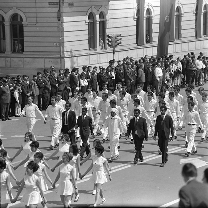 minerva_1966-1972_c1_c16_002