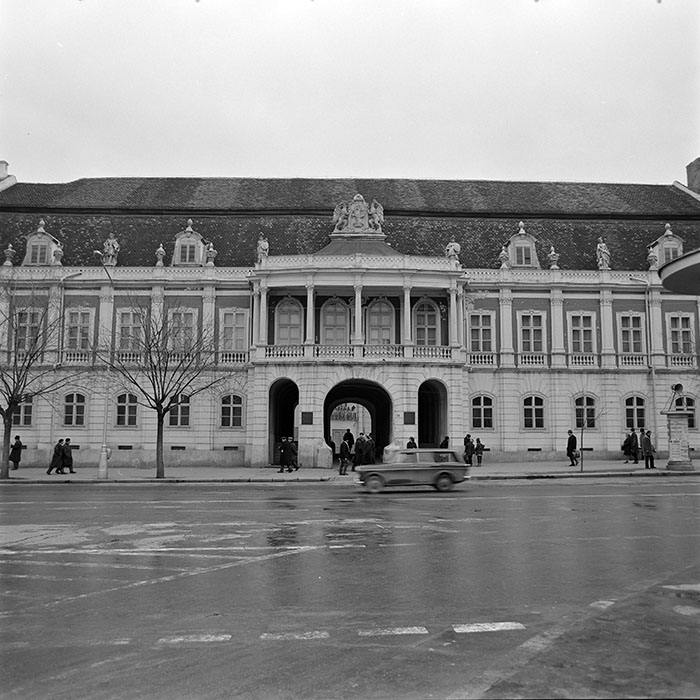 minerva_1966-1972_c1_c17_005