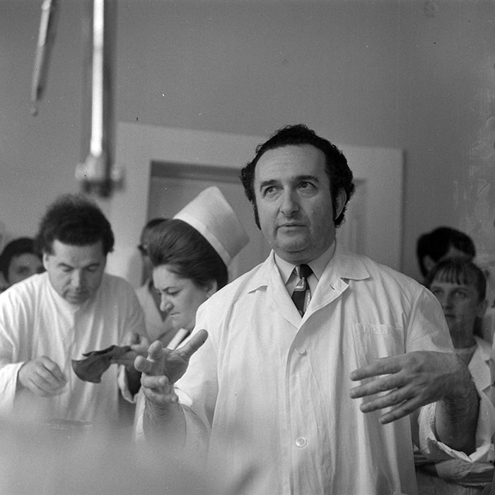 minerva_1966-1972_c1_c19_003