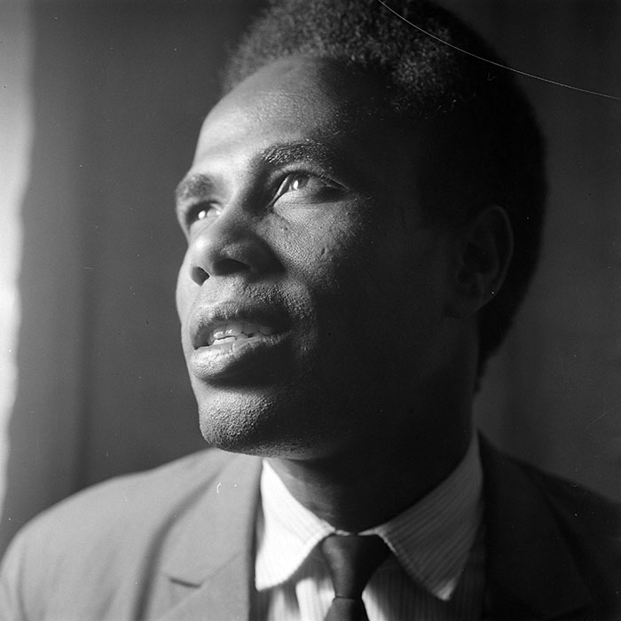 minerva_1966-1972_c1_c22_002