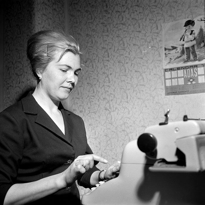 minerva_1966-1972_c1_c33_009