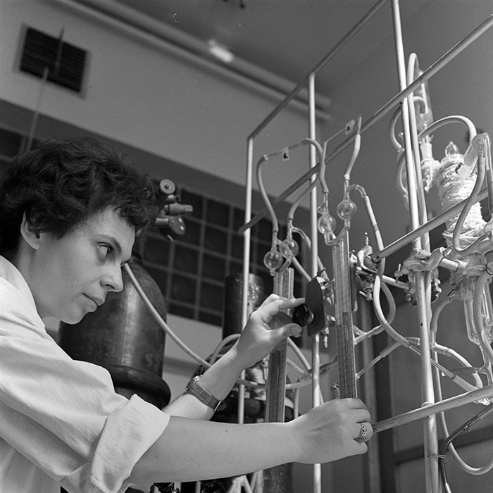 minerva_1966-1972_c1_c49_001