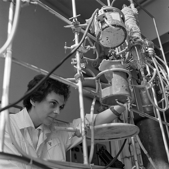 minerva_1966-1972_c1_c49_002