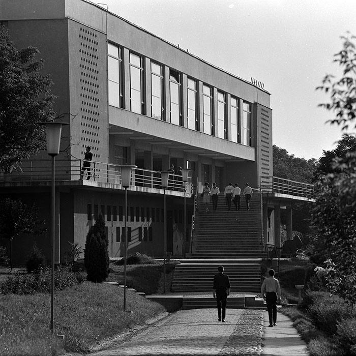 minerva_1967-1972_c2_c02_001