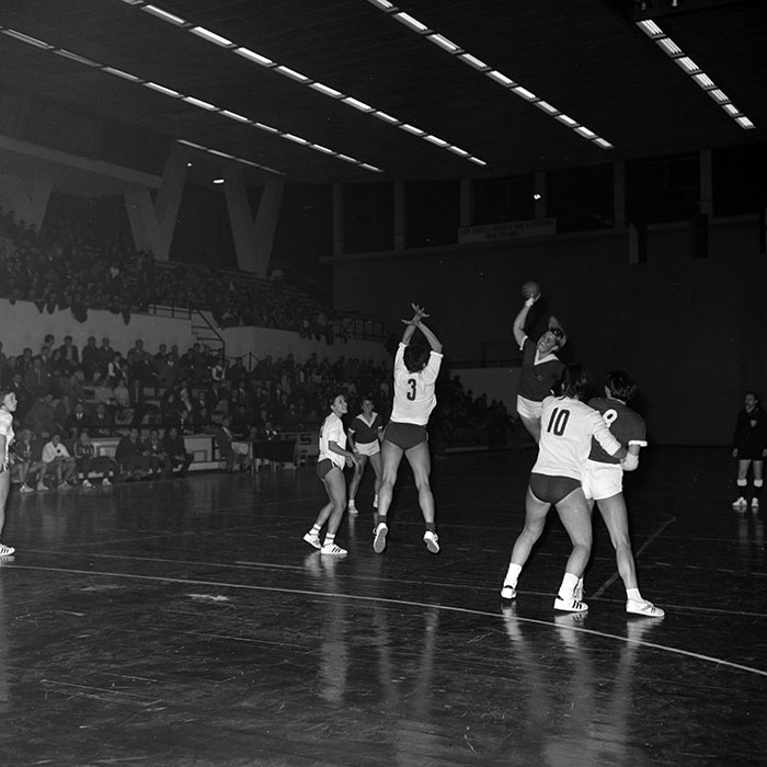 minerva_1967-1972_c2_c06_001