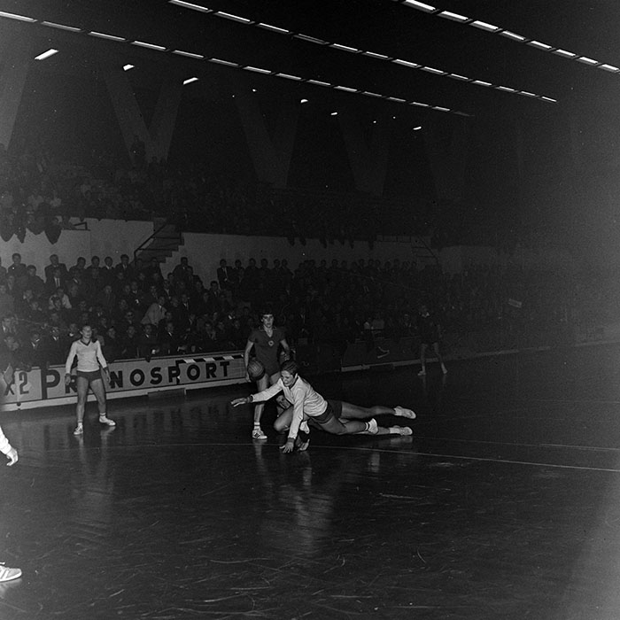 minerva_1967-1972_c2_c06_011