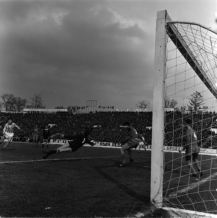 minerva_1967-1972_c3_c24_009