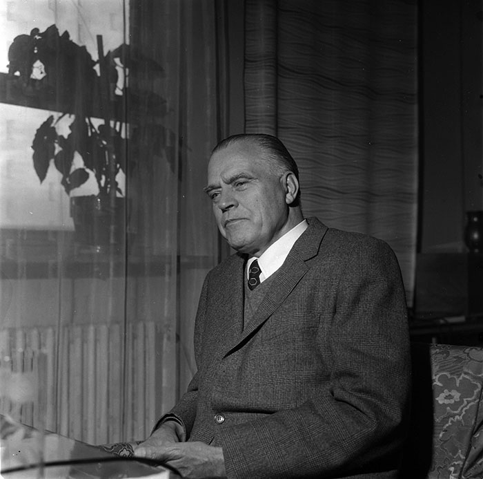 minerva_1967-1972_c3_c41_001