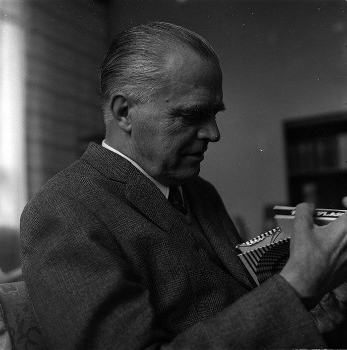 minerva_1967-1972_c3_c41_009