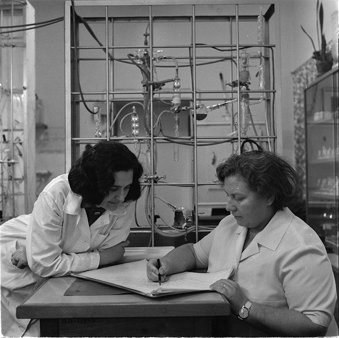 minerva_1967-1972_c3_c43_003