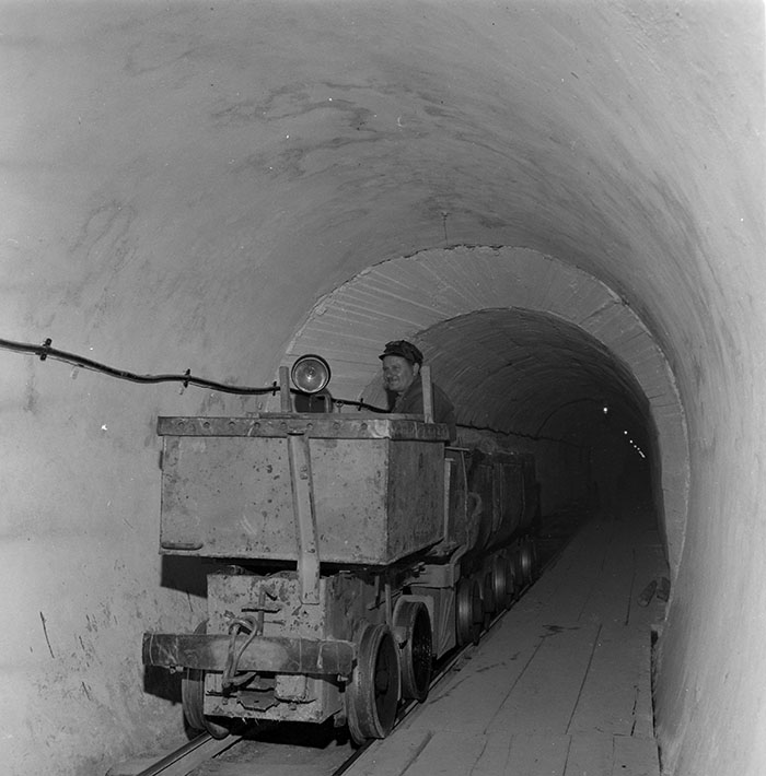 minerva_1967-1973_c1_c4r4_009