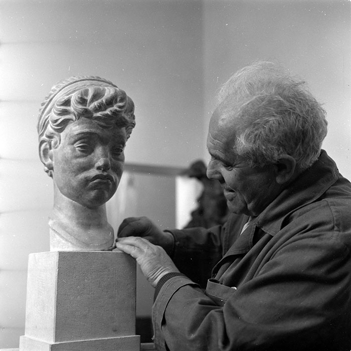 minerva_1967-1973_c2r1_003