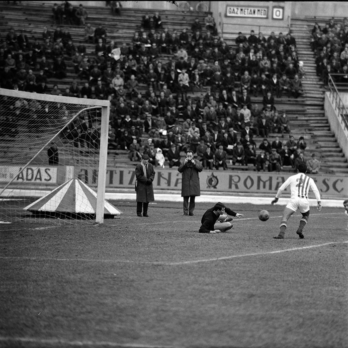 minerva_1967-1973_c6r12_012