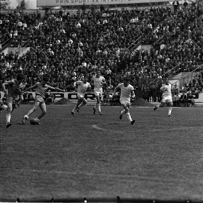 minerva_1967-1973_c6r16_006