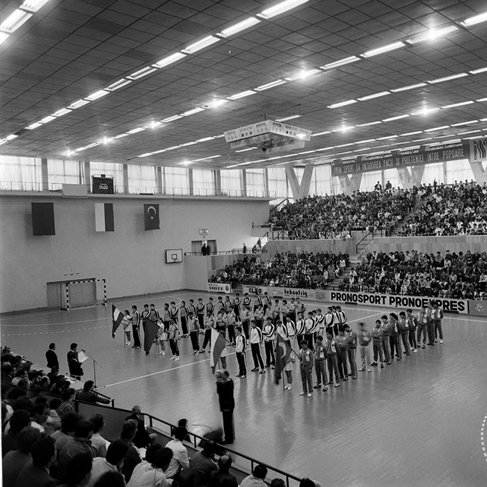 minerva_1971_c3_c1r4_004