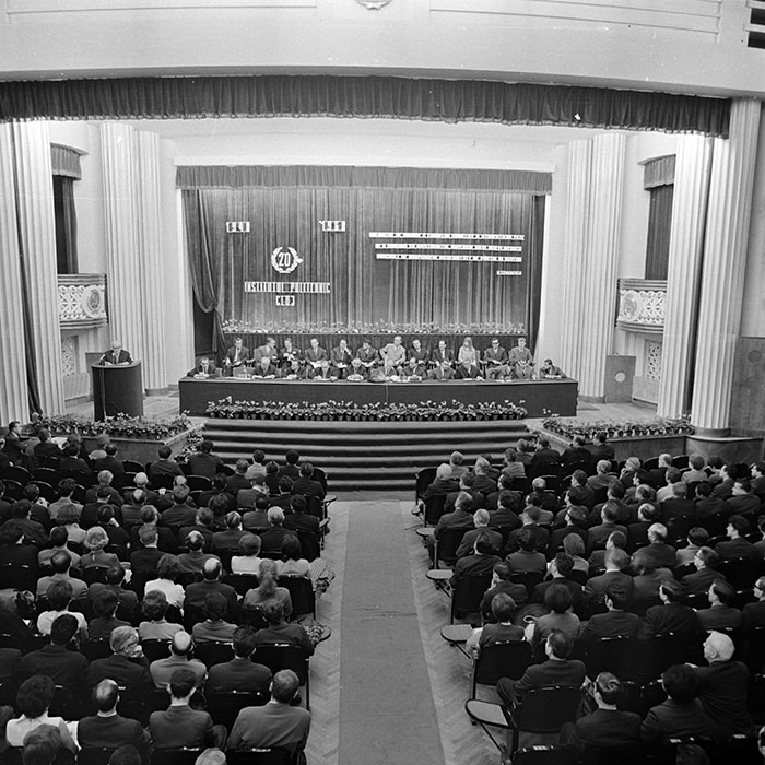 minerva_1972_c4_c10r1_016