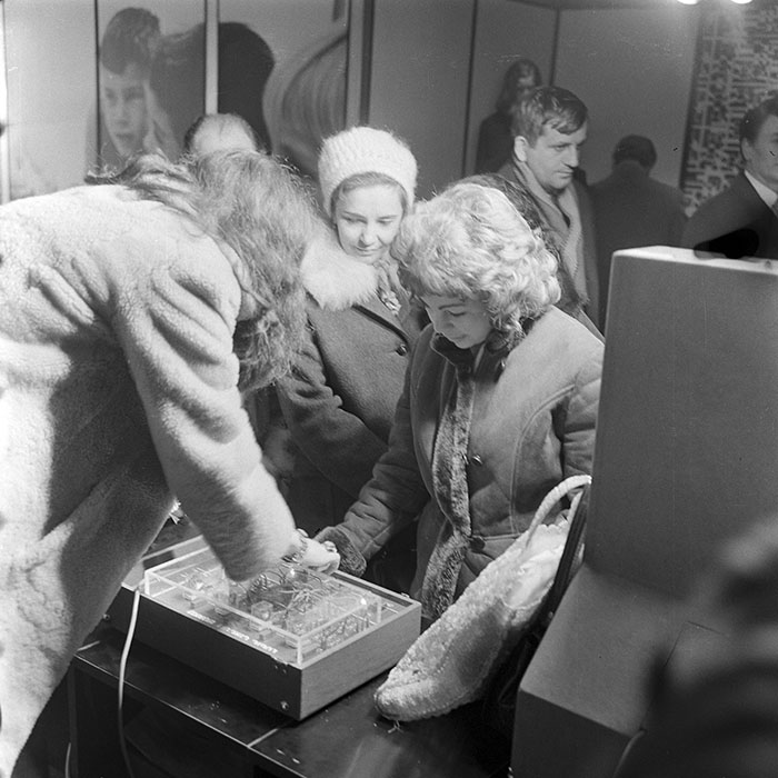 minerva_1972_c4_c6r2_012