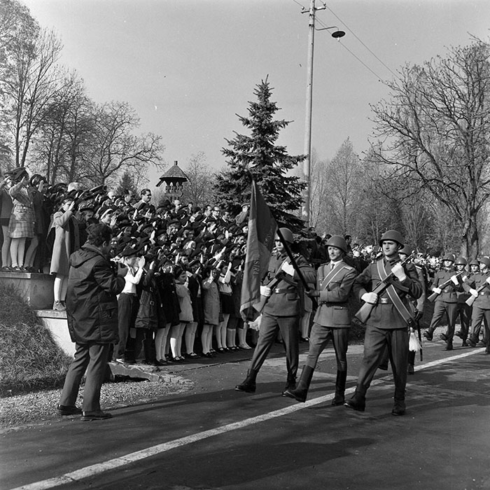 minerva_1972_c4_c7r2_012