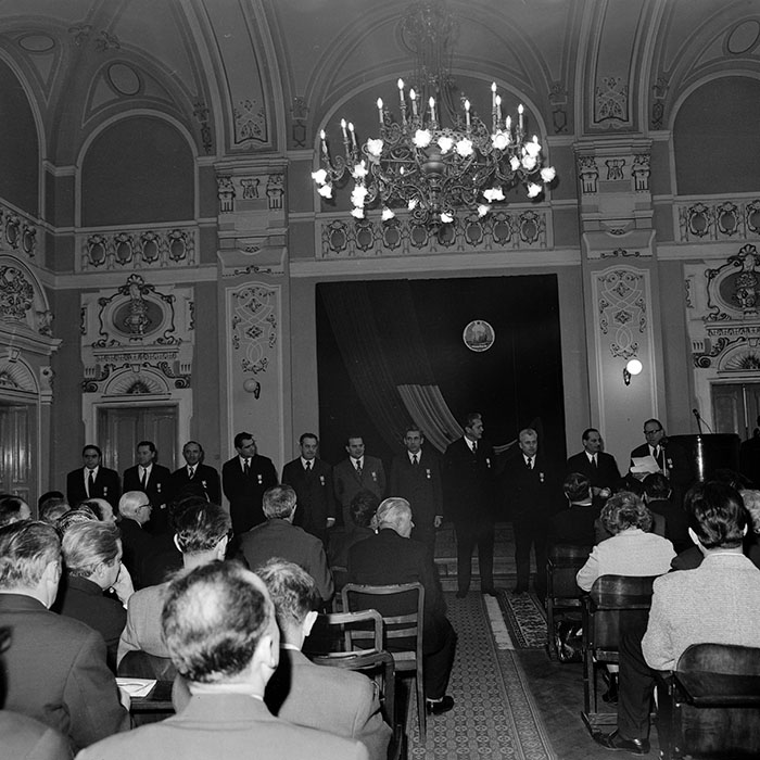 minerva_1972_c4_c9r2_003