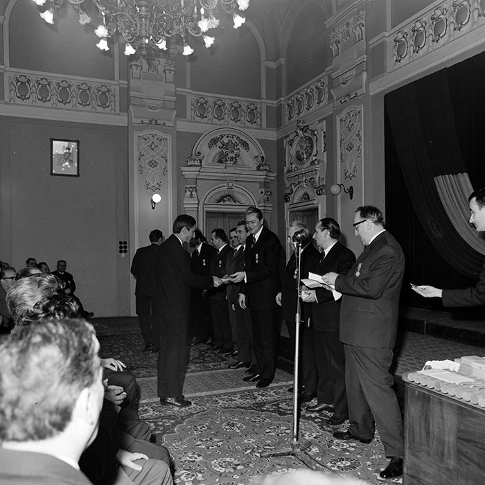 minerva_1972_c4_c9r2_004