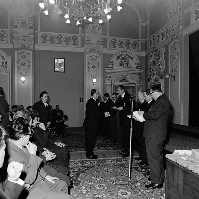 minerva_1972_c4_c9r2_005