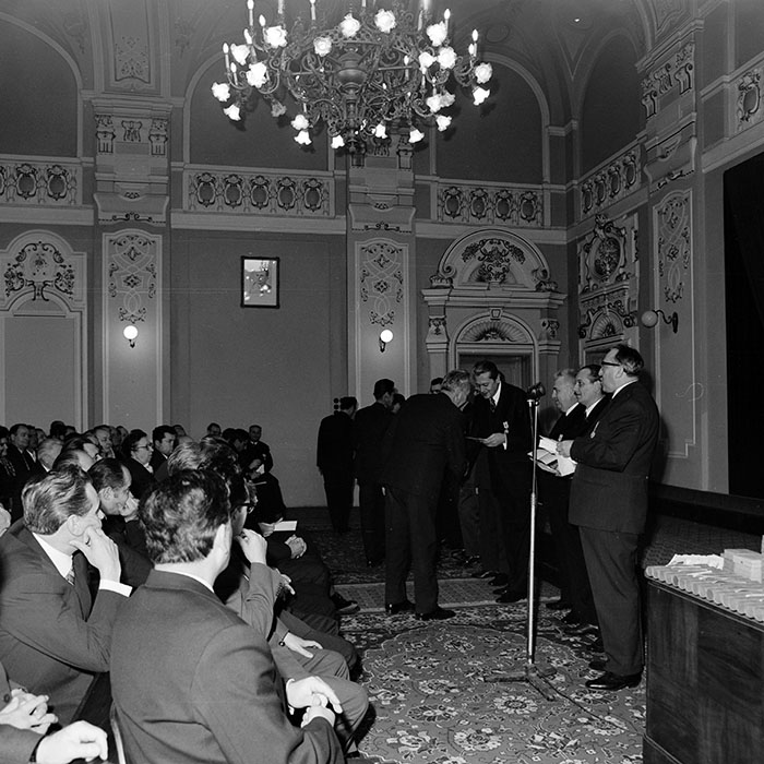 minerva_1972_c4_c9r2_006