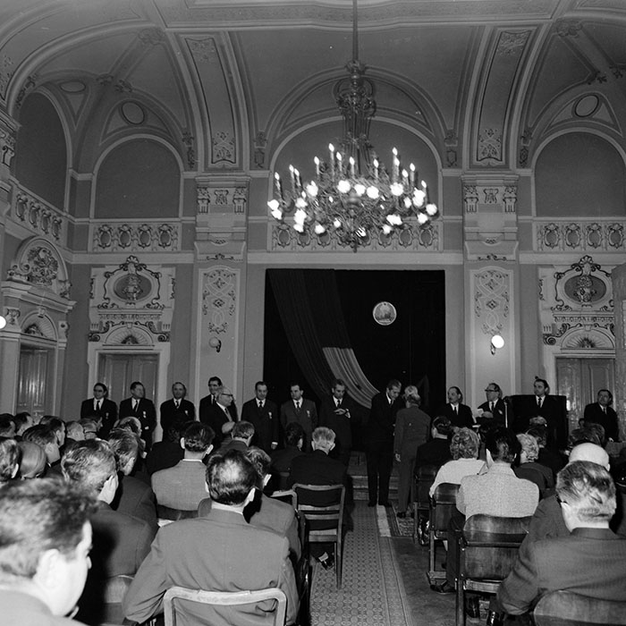 minerva_1972_c4_c9r2_010