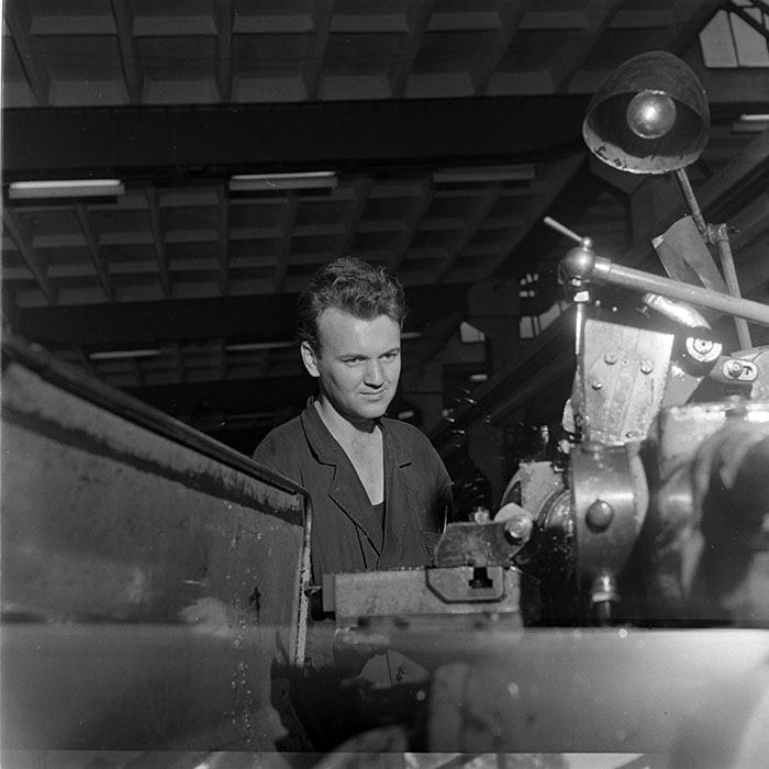 minerva_1972-1976_c1_c10_009