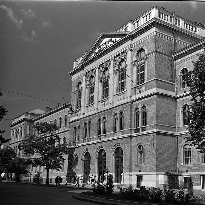 minerva_1972-1976_c1_c10_030