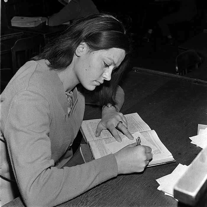 minerva_1972-1976_c1_c10_031