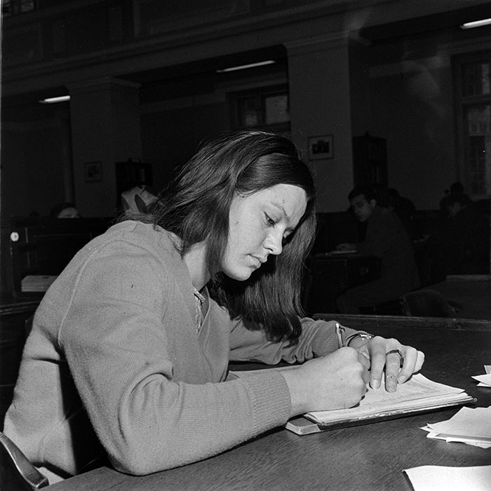 minerva_1972-1976_c1_c10_032