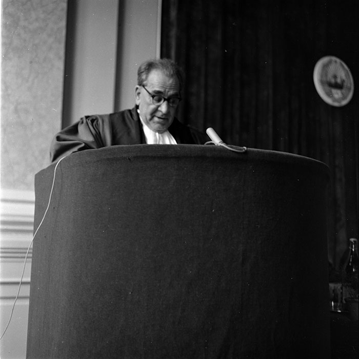 minerva_1972-1976_c1_c10_054