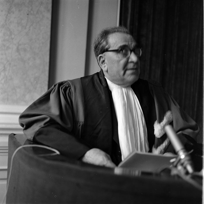 minerva_1972-1976_c1_c10_055