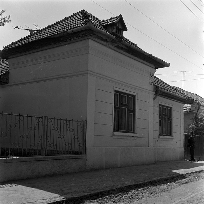 minerva_1973_c1_c4r5_001