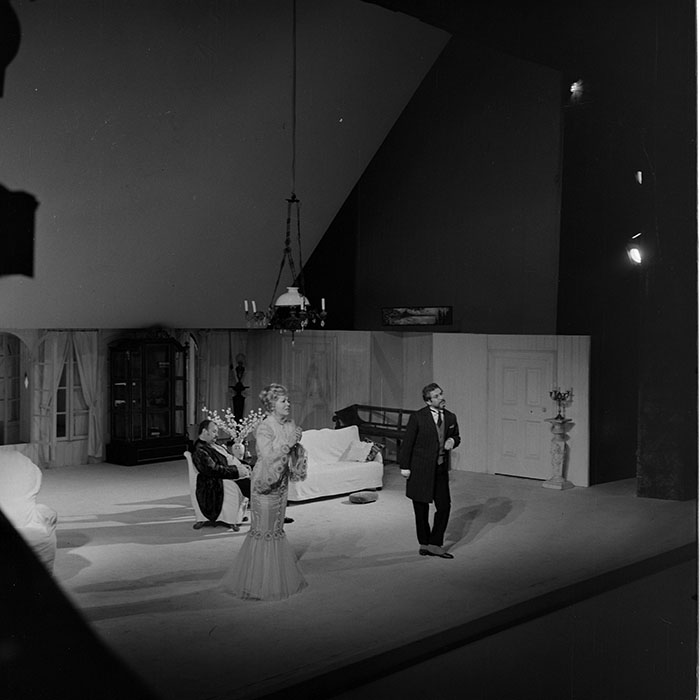 neidentificat|nem azonosított|not identified