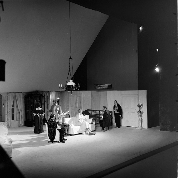 neidentificat|nem azonosított|not identified