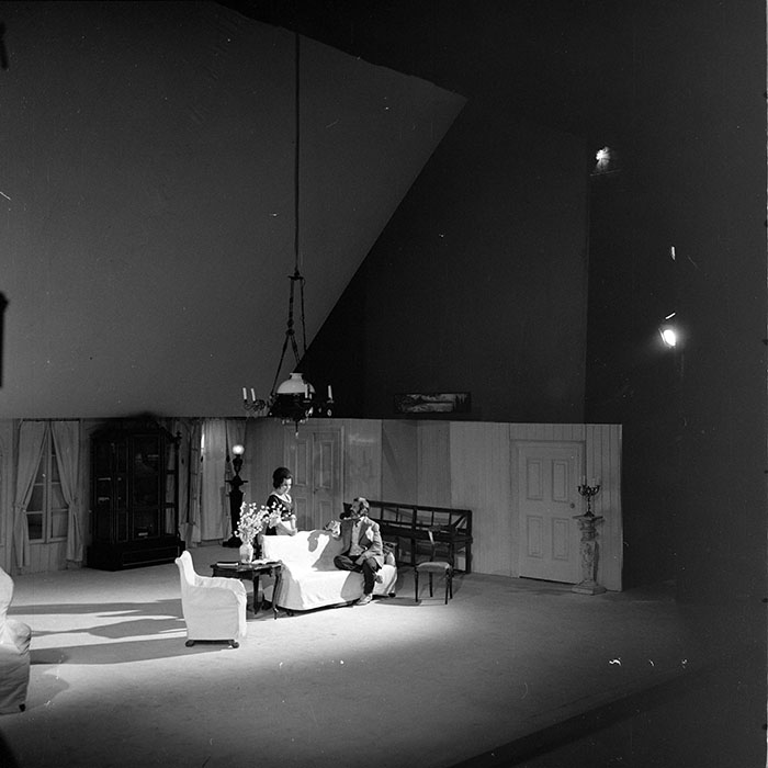 neidentificat|nem azonosított|not identified