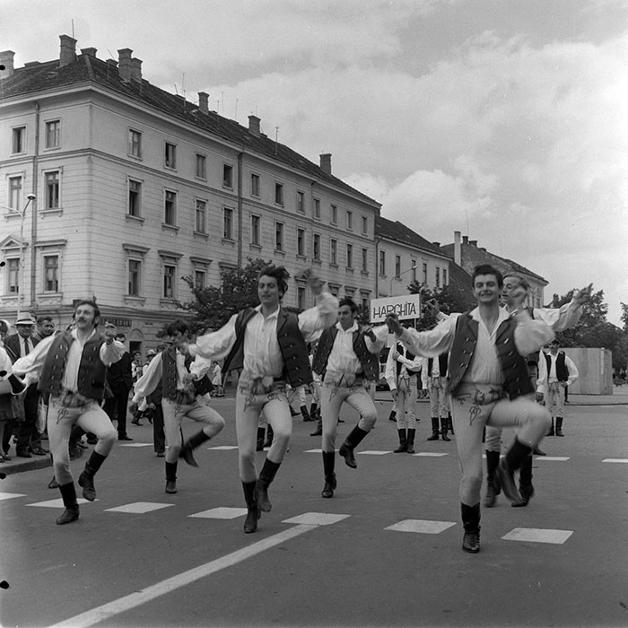 minerva_1973_c1_c9r1_003