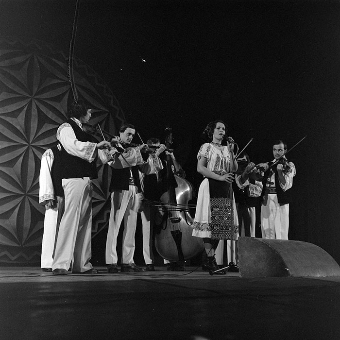 minerva_1978_c2_c3r2_001