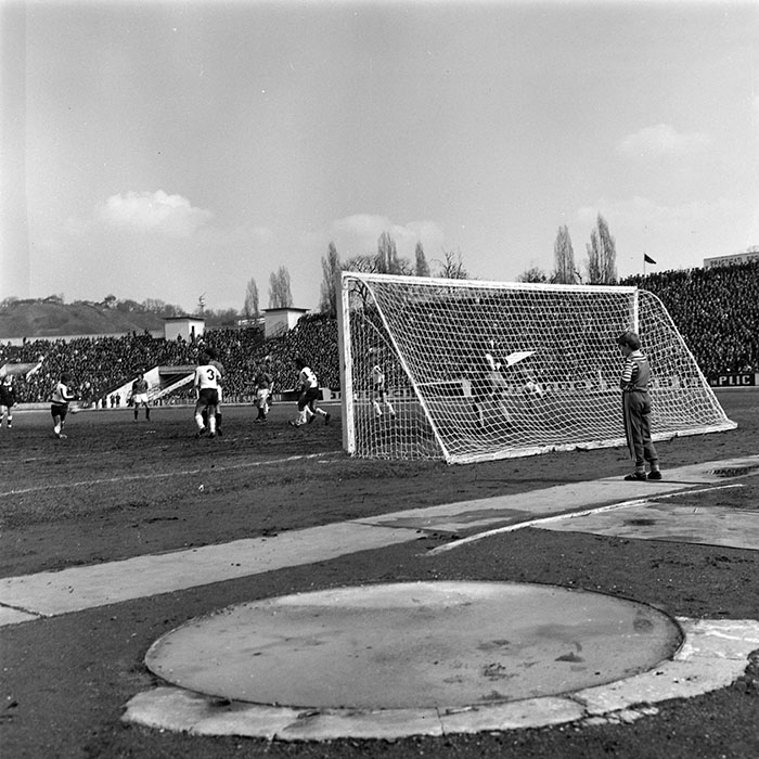 minerva_1978_c2_c3r4_024