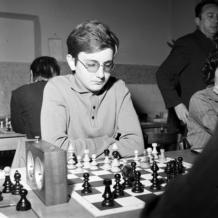 minerva_1978_c2_c8r2_005