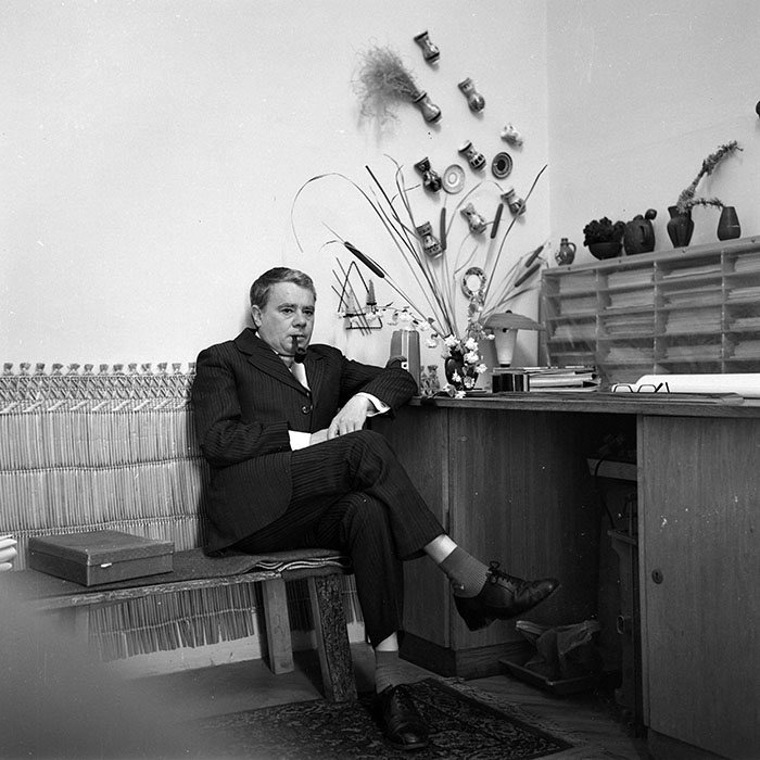 minerva_1978_c2_c8r3_001