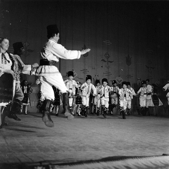 neidentificat|nem azonosított|not identified