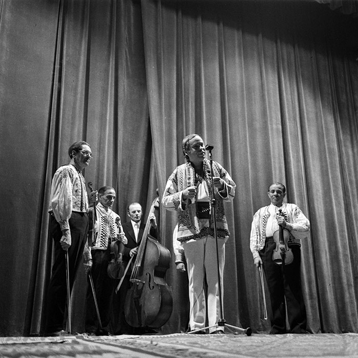 neidentificat|nem azonosított|not identified