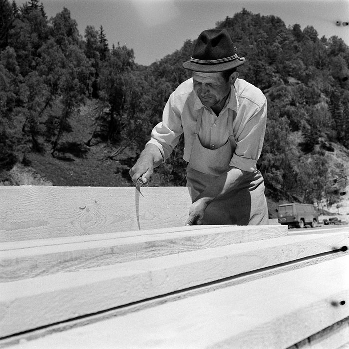 minerva_1979_c1_c9r3_002